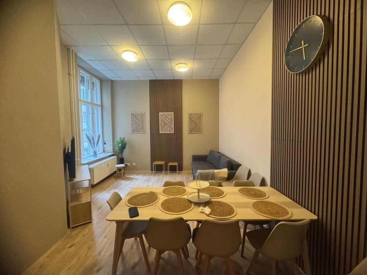 Grosse Schoene In Friedrichshain- Samaritakiez Apartment *