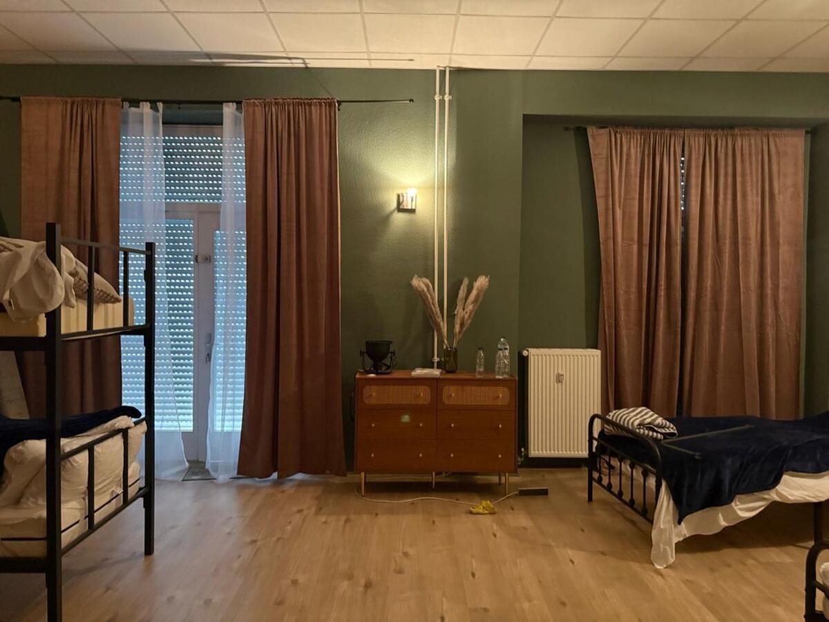 Apartment Grosse Schoene In Friedrichshain- Samaritakiez