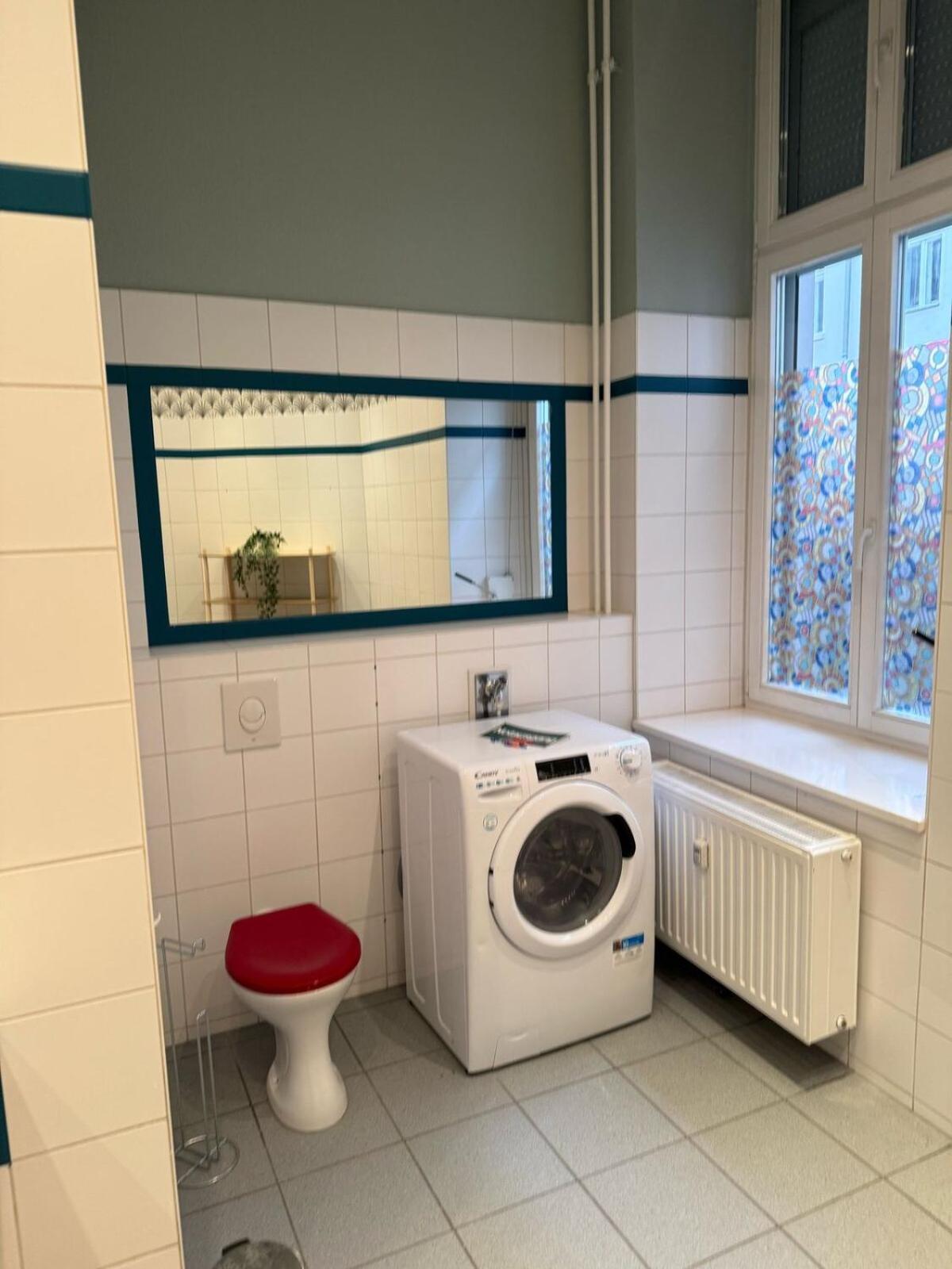 Apartment Grosse Schoene In Friedrichshain- Samaritakiez *